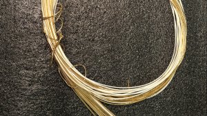 Попытка разорвать шнур Мидзухики из бумаги Васи