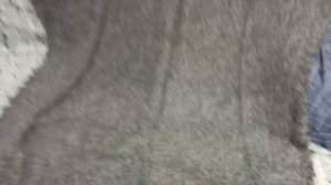 Светло серая пуховая шаль плотная, как раньше вязали бабушки.