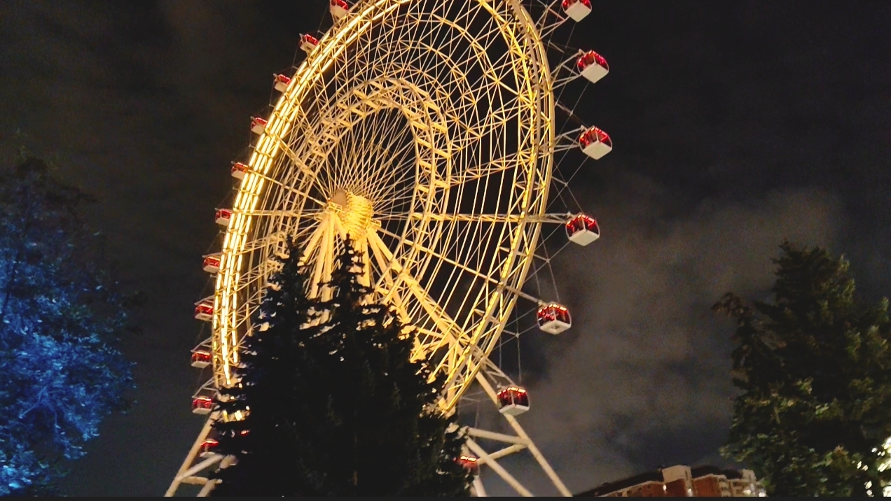 Прогулка по вечернему ВДНХ (Москва)