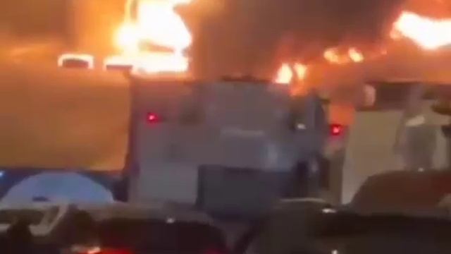 В саудовской Аравии сожгли посольство США в Эр-рияде.