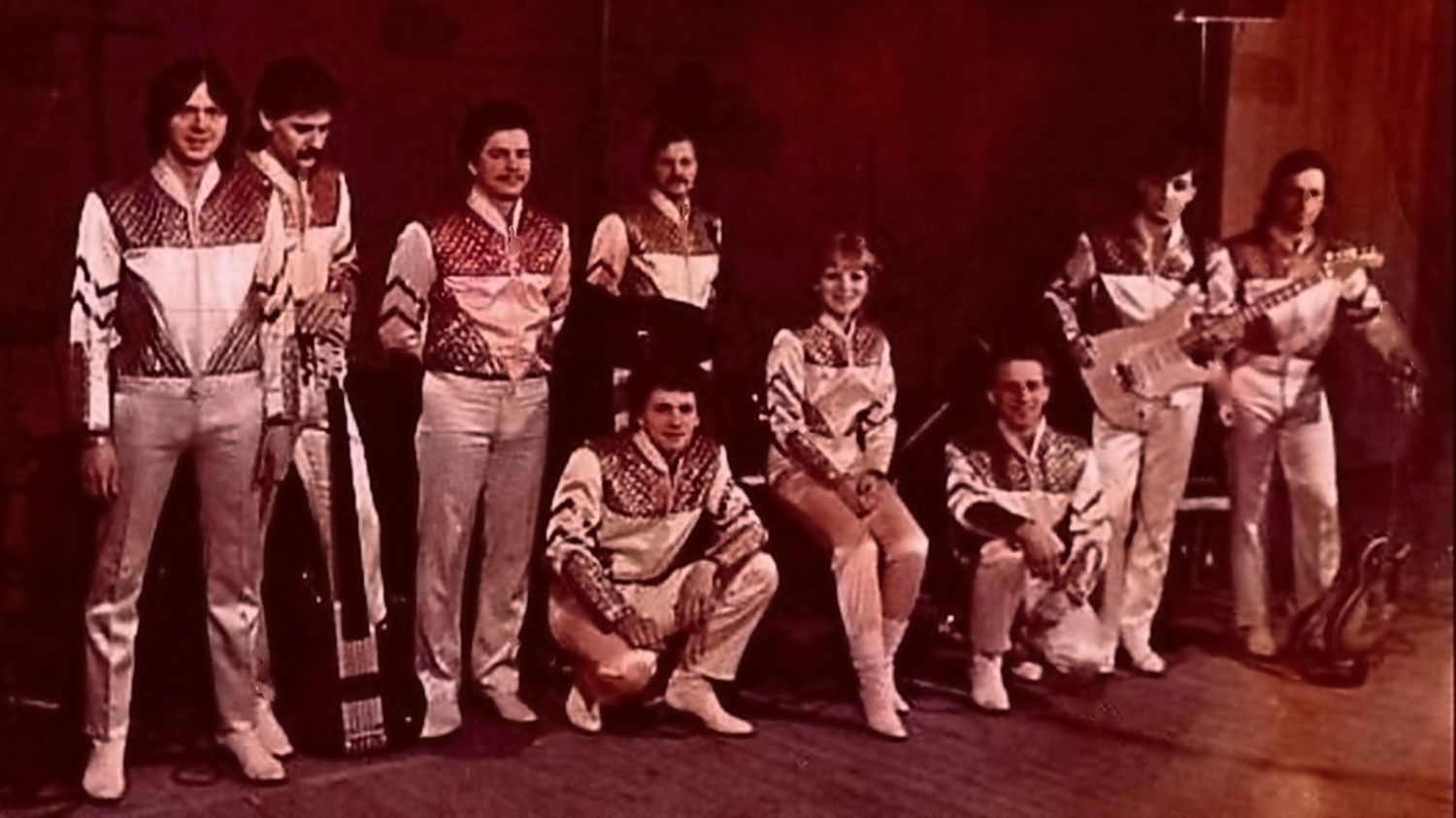 Атмосфера 70! Виа Голубые гитары - Плачут гитары!