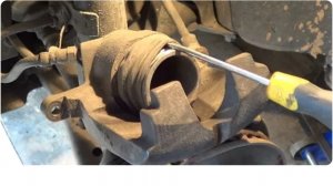 Что делать чтобы суппорты не клинило (Disc Brake Calipers)