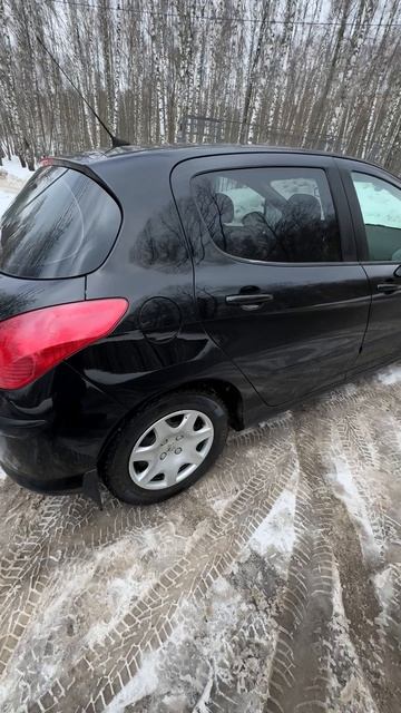 Пежо 308 черный хэтчбек