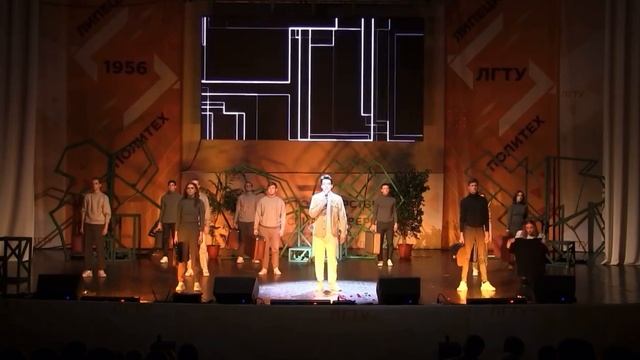 Художественное слово  студента Института строительства и архитектуры Андрей Бочаров