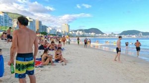 жаркие бразильские будни. пляж. бикини. красотки в купальниках