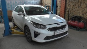 Замена задних тормозных колодок на Kia Ceed 1,4 GDI Киа Сид 2019