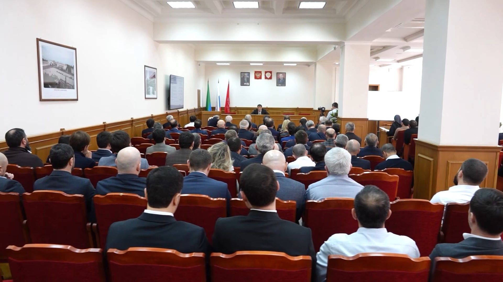 Итоги работы за прошедший месяц, подвели на заседании актива под руководством мэра Махачкалы