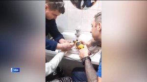 В Уфе спасатели помогли снять кольцо с пальца девочки