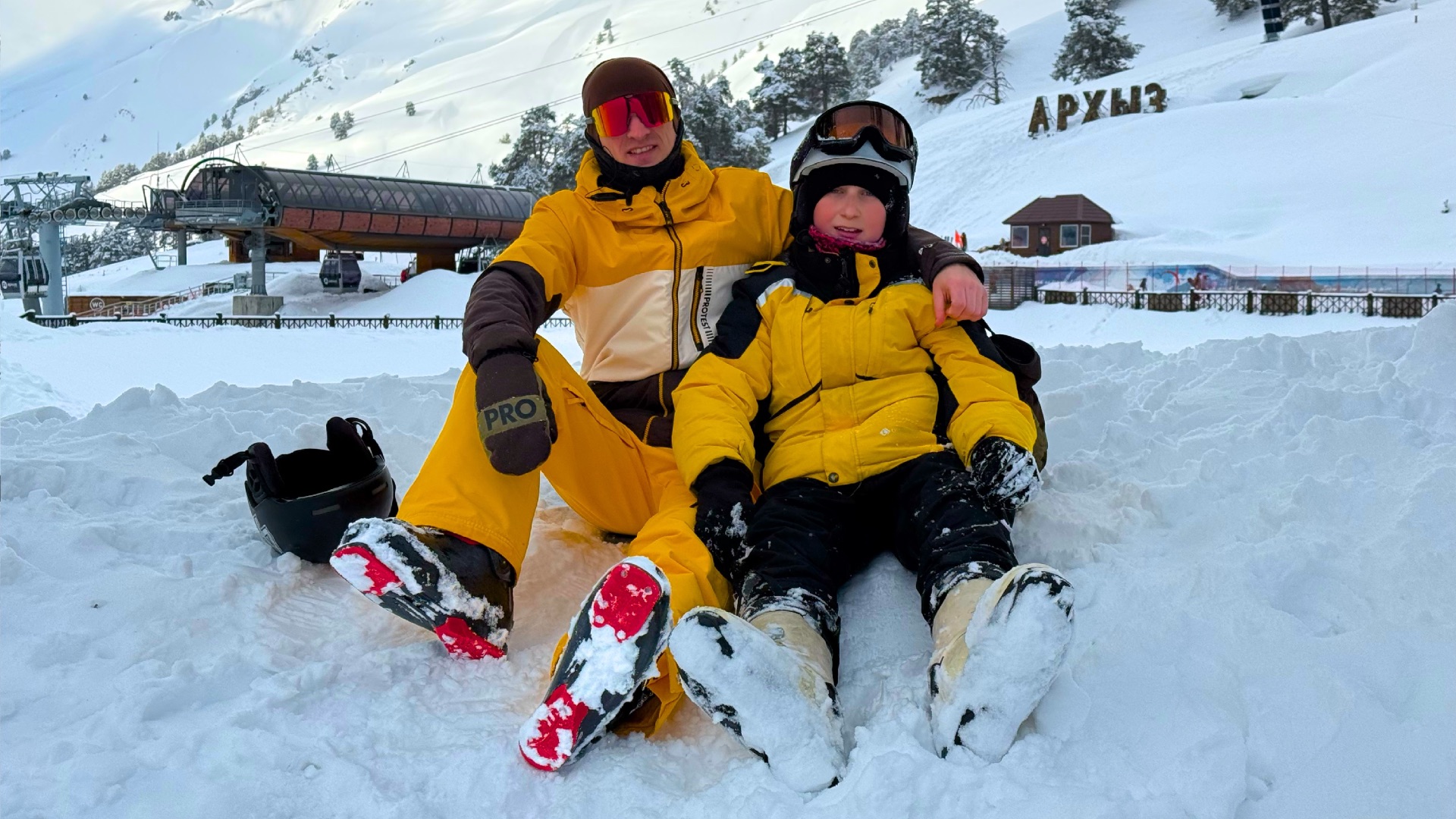 АРХЫЗ 2026 отлично покатались на лыжах толпой