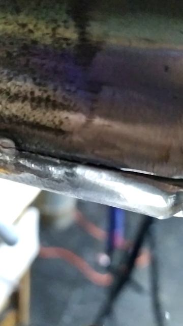 Тиг сварка, не поворотная катушка, верхтикальный шов...