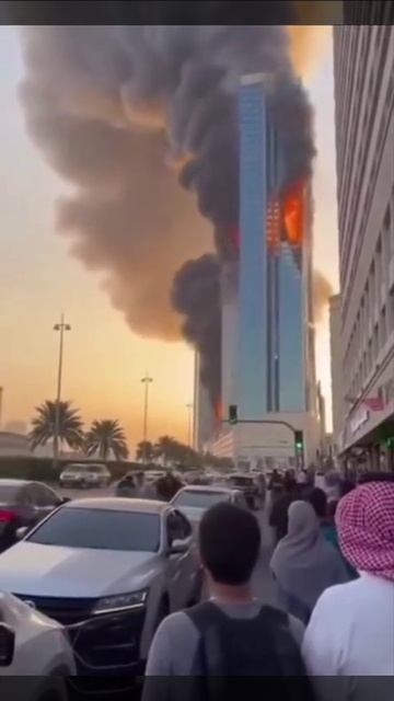 Пожар в башне в Бахрейне