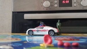 2 серия битва с Хагги Вагги с роботом ( Кто выиграет эту битву