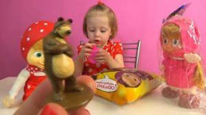 Распаковка： Кукла Маша игрушка - повторюшка танцует и п