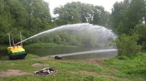 Работа пожарного робота на омуте