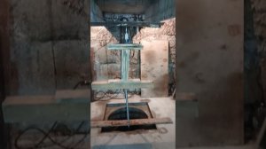 абиссинская скважина в гараже