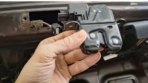 Как снять замок багажника: Лада Веста седан (2015-2022)