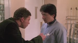 Медальон: Артур проверяет Эдди на прочность