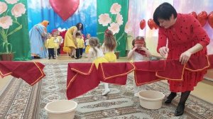 Игра "Мамины помощники"