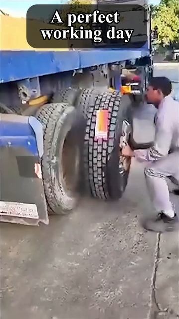 Работники, о которых мечтает каждый   №18
#стройка #рабочиебудни #приколы #адамроз