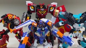 Игрушки Metal Cardbot S.Метал Кардбот С.Команда Красного Ковчега.Ред Блиц,Сиеро,Маслхайд,Гигантрекс