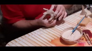 Лепим из глины мишку с балалайкой!