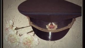 Я ухожу,сказал мальчишка ей сквозь грусть. Шикарное исполнение, возможно, лучшее.