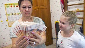 ГРИФЕРША УКРАЛА 210 000 РУБЛЕЙ У МАМЫ В РЕАЛЬНОЙ ЖИЗНИ ДЛЯ АДМИНКИ В МАЙНКРАФТ!