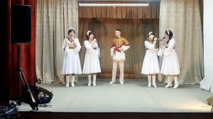 Женихов на свете много(Весенние зори)