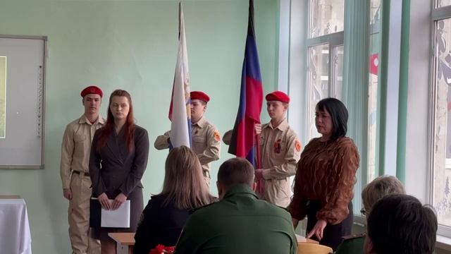 В Горловке открыли «Парту Героя» в честь полицейского Евгения Погуляева