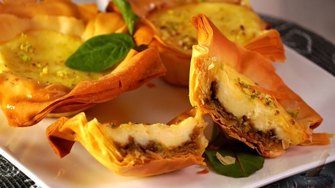 ТАРТАЛЕТКИ С ФИСТАШКАМИ И ЛАБНЕ