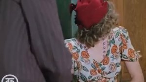 Манька Облигация. Сцена задержания из фильма _Место встречи изменить нельзя_ (1979) (360p)