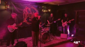 Чешский Гарнитур — Не легко