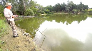Приехал на рыбалку на карьер, но пришлось ухетать в другое место