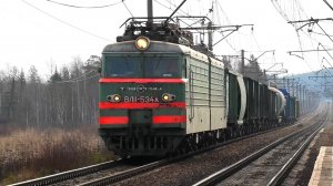 ВЛ11-534 с небольшим грузовым поездом следует через о.п. 472 км