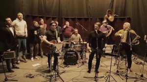 С 8 Марта! Поздравляем Вас, дорогие женщины.. 8 марта! Где? - Patrick Cash & friends