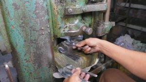 Изготовление комплектов столовых приборов. Пакистан