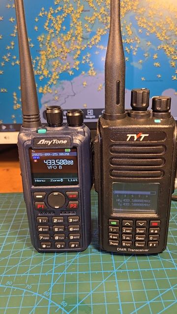 Брелок и тест избирательности AnyTone AT D890UV и TYT MD UV390 смотреть онлайн