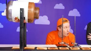 Большая, Средняя или Маленькая тарелка Челлендж с Уэнсдей Аддамс