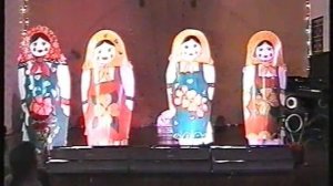 РУССКИЕ МАТРЁШКИ. ТАНЕЦ. Исп.  Средняя  танцевальная группа. пост. Яны Белых. Урдомская ДШИ.2003 год