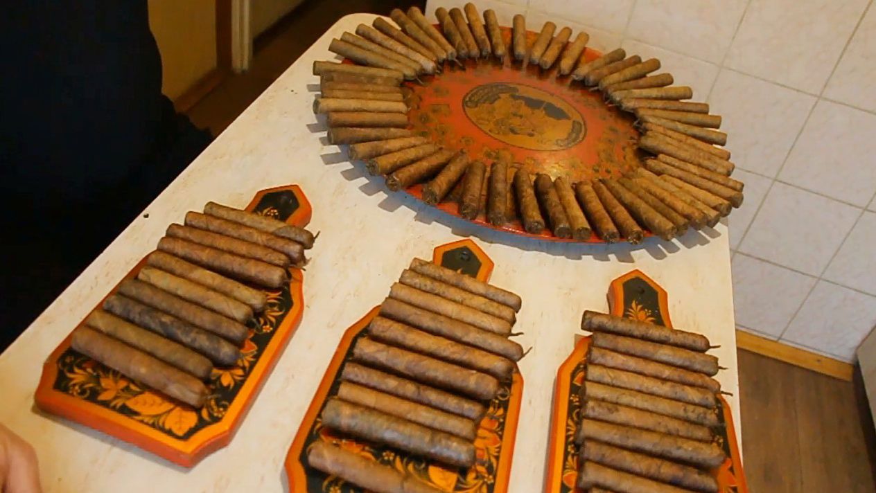 «МОИ ПЕРВЫЕ СИГАРЫ ИЗ ТАБАЧНОГО ЛИСТА НОВОГО УРОЖАЯ - 9 лет назад!» «Сады порока» 2 сезон 5-2 серия