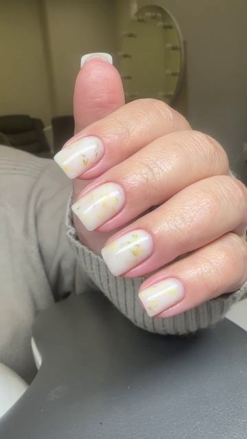 Сухоцветы- тренд и дизайн в маникюре 💅