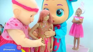 Настя и Маргарита - новые игрушки для принцесс.