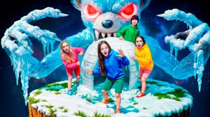 ПОСТРОИЛА ЗИМНЮЮ БАЗУ 99 НОЧЕЙ ЛЕСУ У СЕБЯ ДОМА! 💥Прячемся от ICE DEER MONSTER