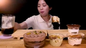 두바이 케이크휘낭시에 케이크 두바이 케이크 너무 맛있는 조각 케이크 먹방 Mango financier Dubai cake ASMR Mukbang
