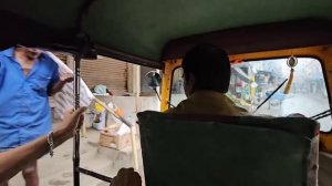 Дождливое утро, завтрак с мужем. СПА с соседкой Надеждой, делаем масочки... Путтапарти. Индия.