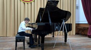 12. М. Глинка - «Мазурка». Исполняет Солгалов Илья (5 класс)