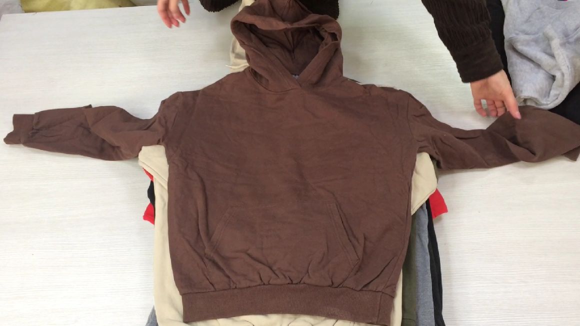 с470. Толстовки Италия