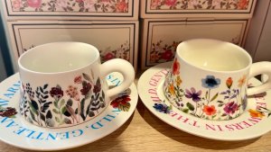 В Фикс прайс классные завалы посуды! Много новинок для кухни. Красивые тарелки, кружки, кастрюли.