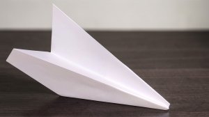 Классический - самый простой и лучший самолетик из бумаги