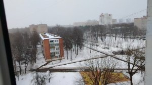 4-ое Марта, а за окном опять снежок, и похолодало. Крайности весны.